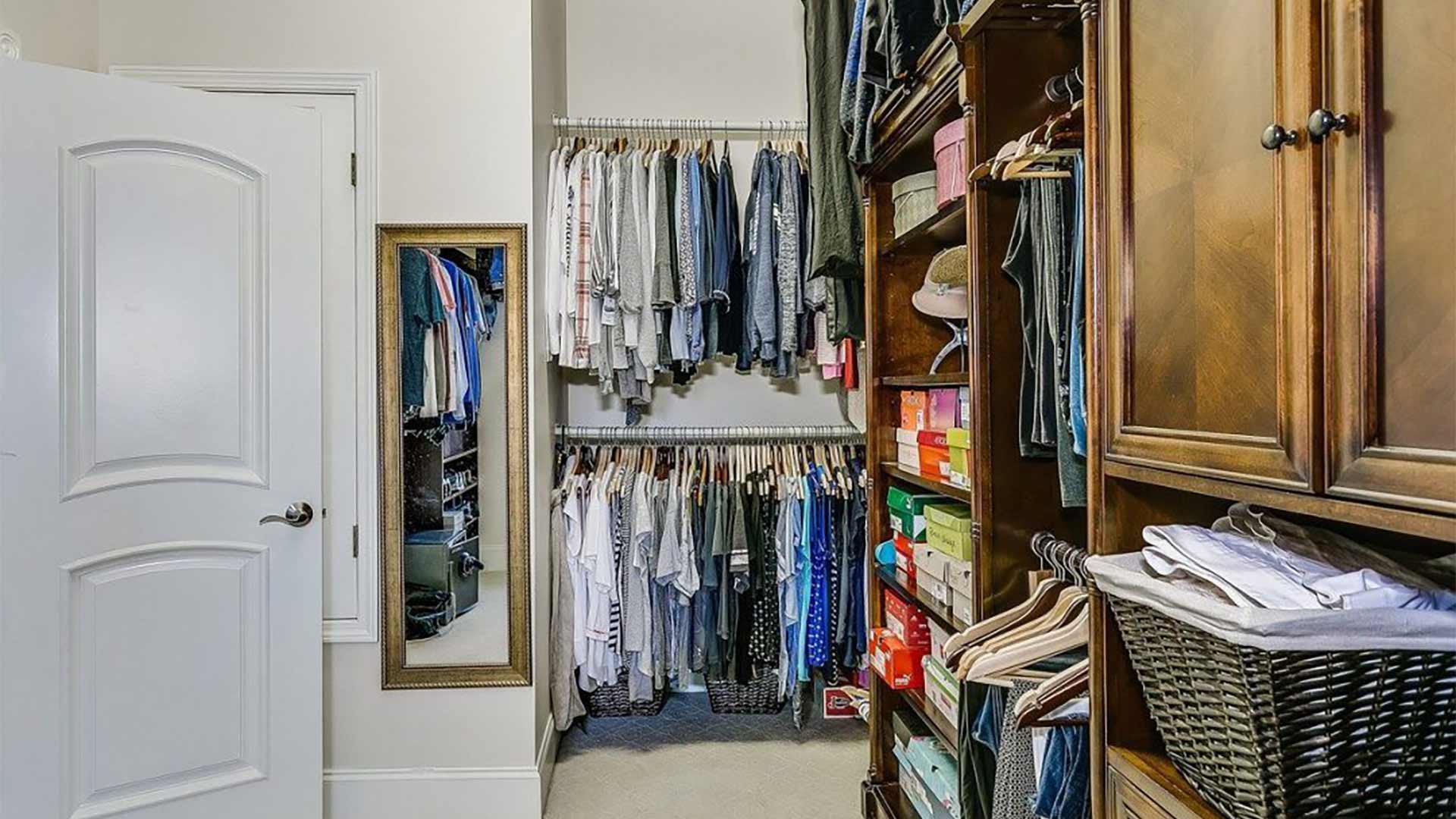 cloth-closet-organize-staten-island-ny