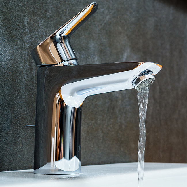 running-water-out-of-faucet-water-testing-staten-island-ny